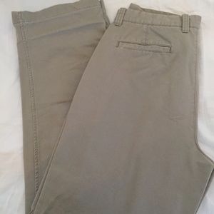 Men's Arizona Pleated Front Khakis